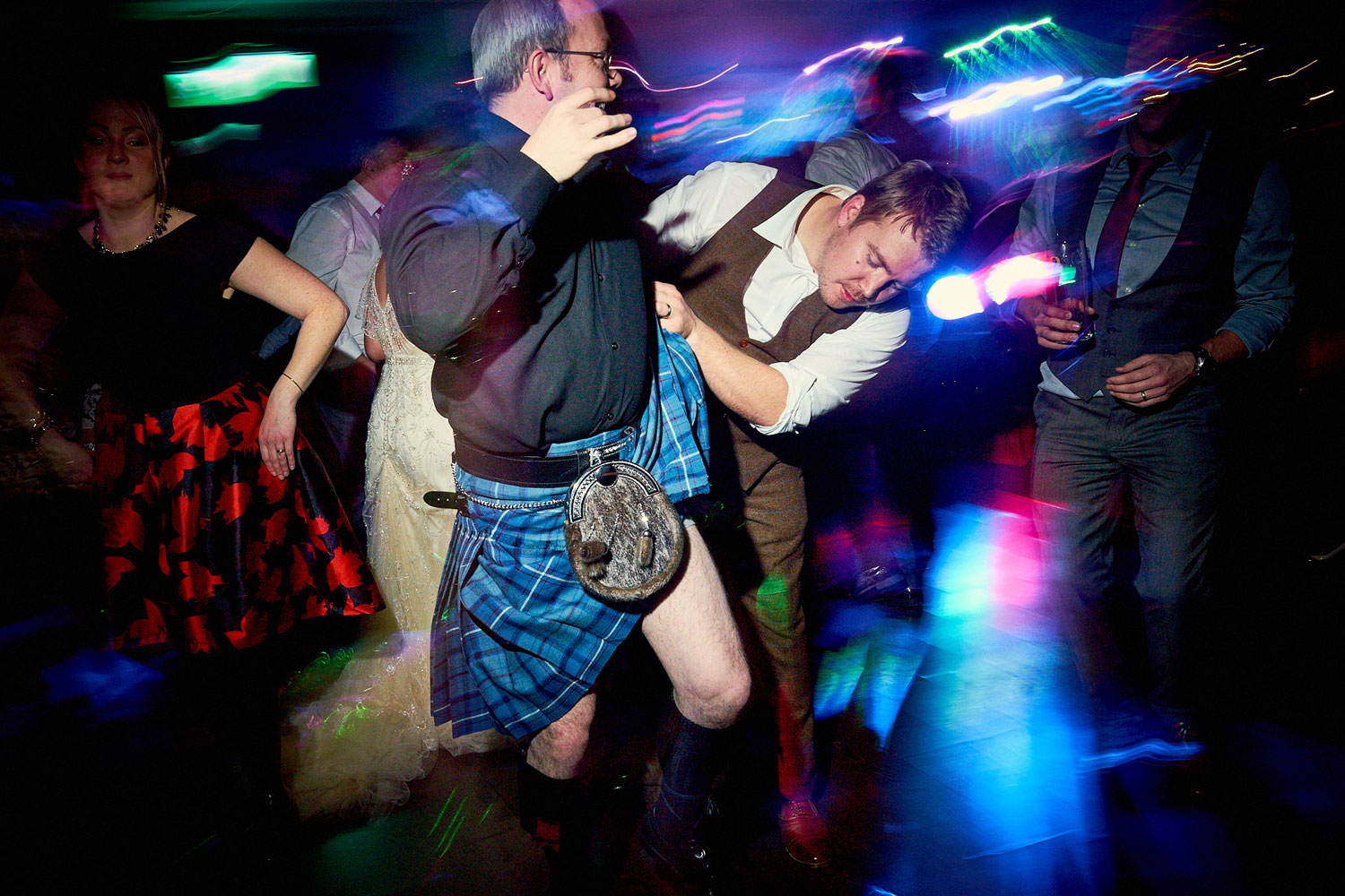 Best-Wedding-Party-Photos_01