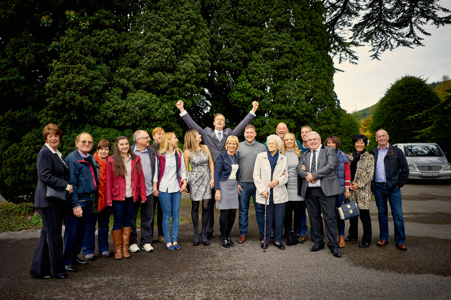 Tim Shaw from Car SOS crashes pretend wedding photos