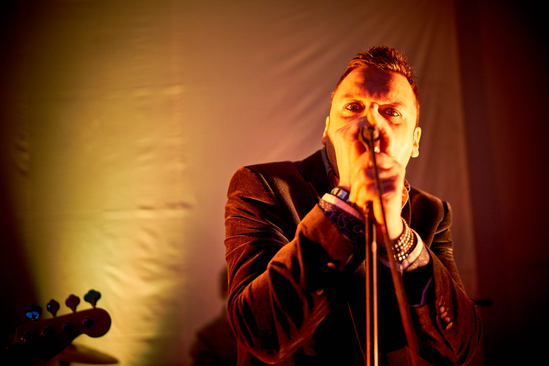 Just Nuisance lead singer at Nant Gwrtheyrn Wedding